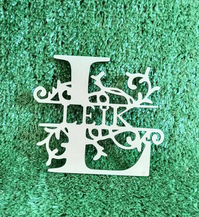 Lettre décorée + prénom